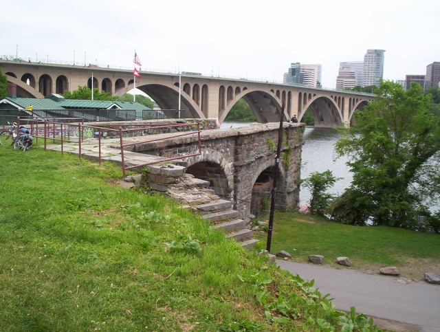 Old Alexandria Aquaduct.JPG